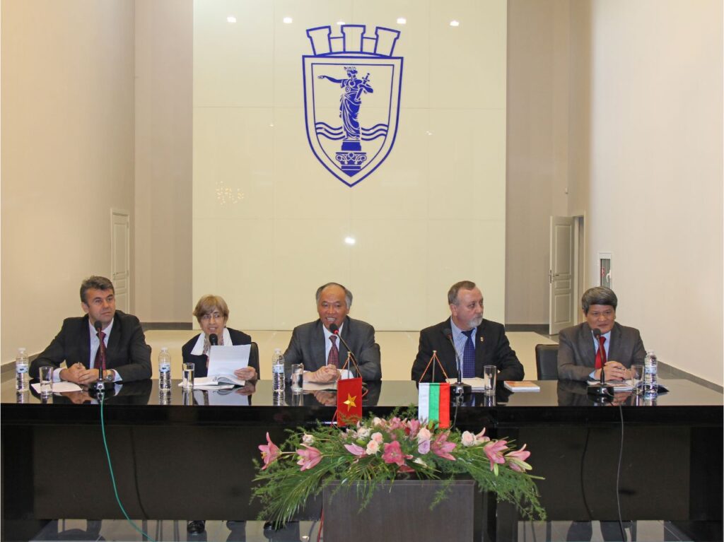 Establishing active international cooperation #2